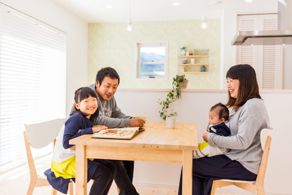 家族がくつろげるやさしい雰囲気のお家に